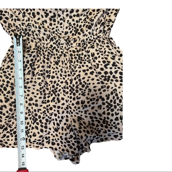 H&M • Divided • 
Viscose Romper • Size 6 •Beige/Leopard Print • NWOT - Picture 7 of 10